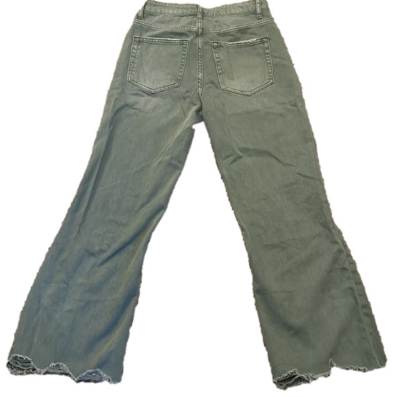 Vervet Distressed Green Jeans - Picture 5 of 8